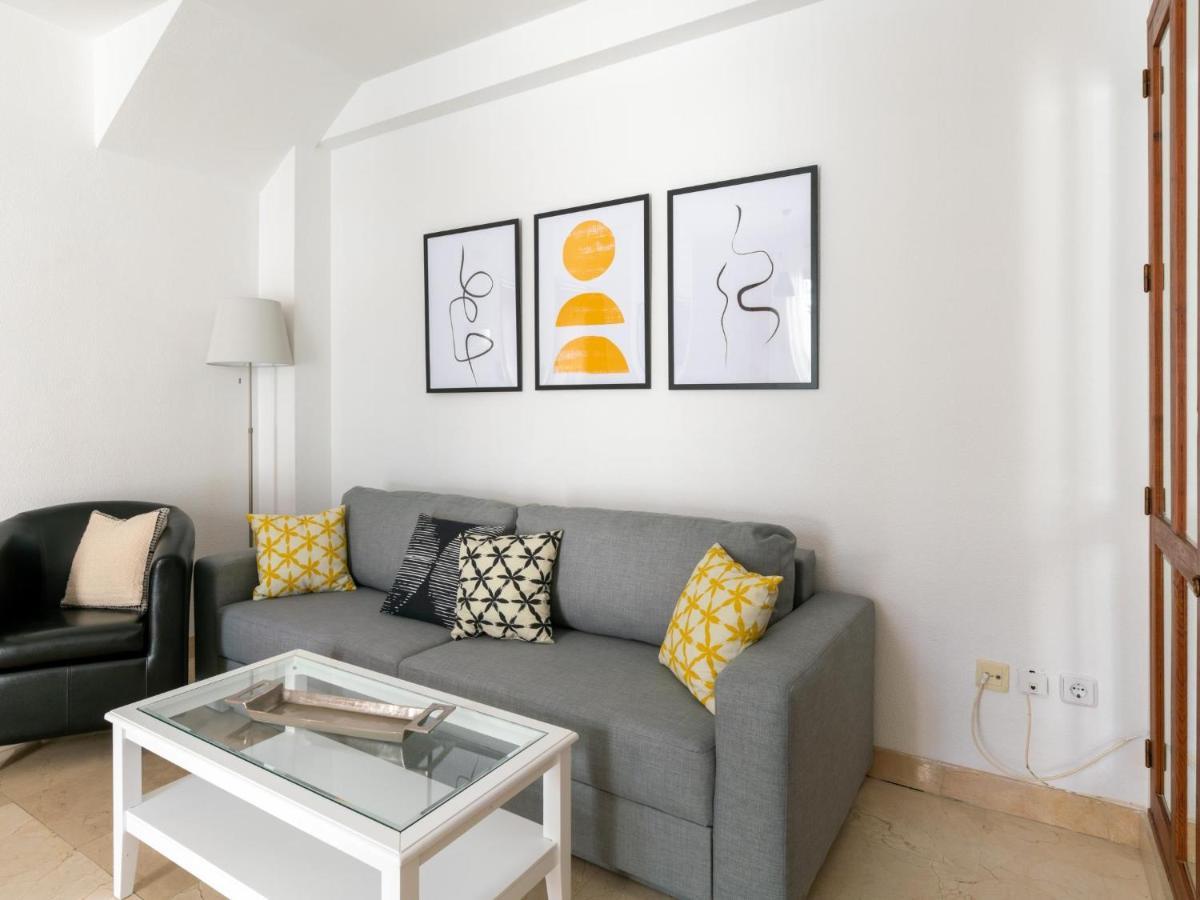 Vr Excelente Ubicacion Luminoso Apt Para Parejas Sevilla Kültér fotó