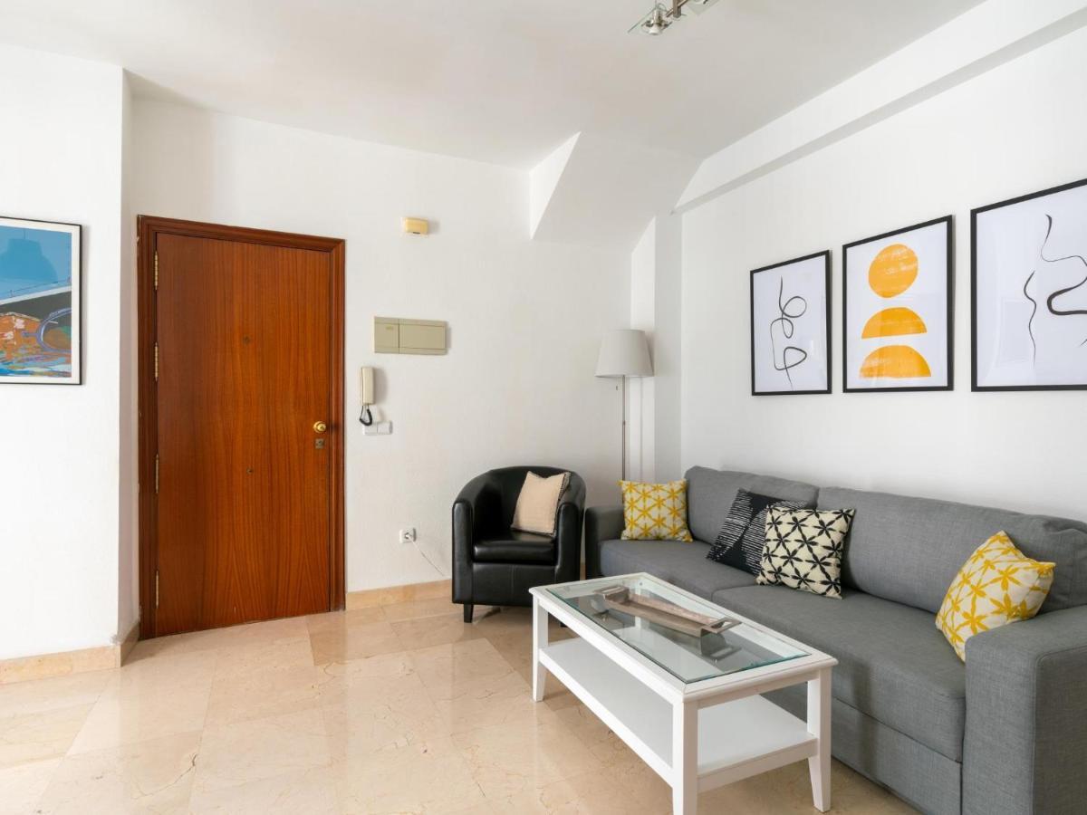 Vr Excelente Ubicacion Luminoso Apt Para Parejas Sevilla Kültér fotó