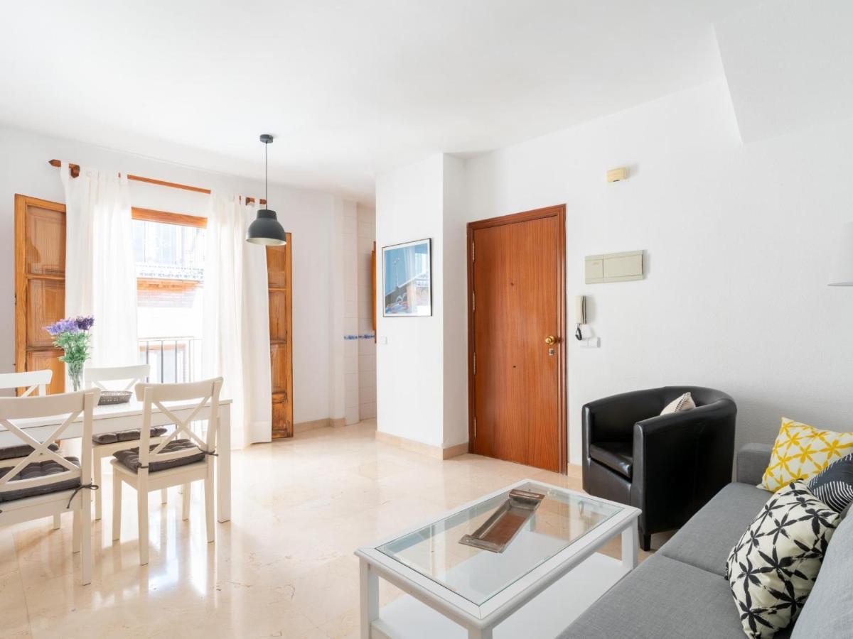 Vr Excelente Ubicacion Luminoso Apt Para Parejas Sevilla Kültér fotó